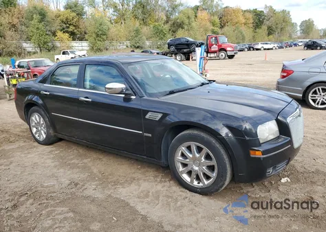 2010 Chrysler 300 Touring из США, поврежденный, VIN 2C3CA5CV4AH135403